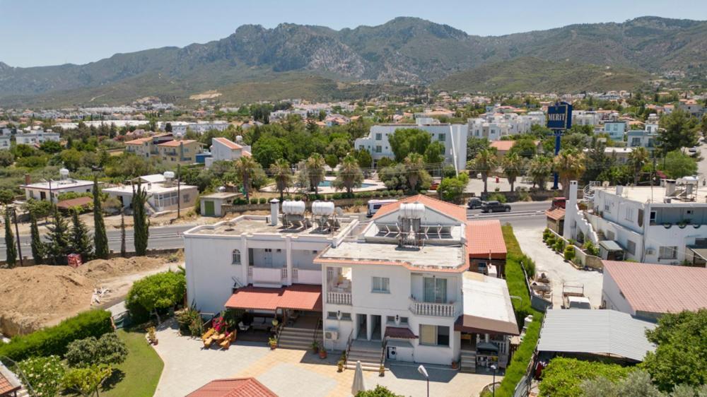 Citrus Tree Gardens Hotel Karavas  Exterior photo